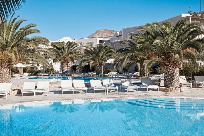 Santo MiraMare Resort