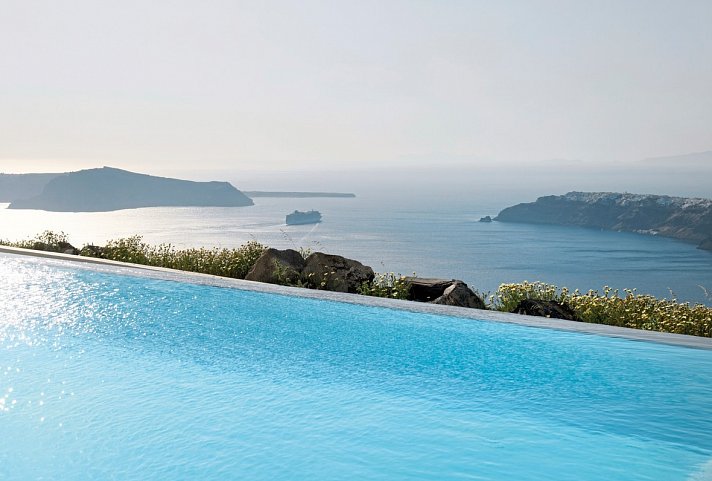 Avaton Resort & Spa