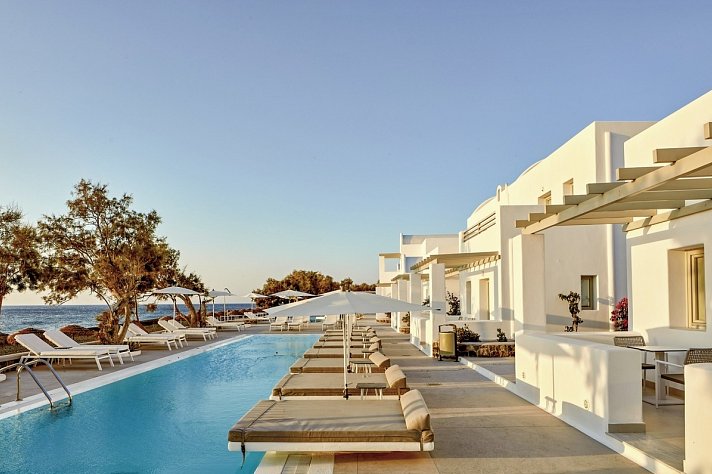 Costa Grand Resort & Spa