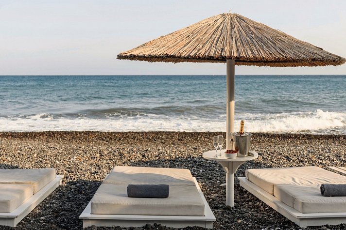 Alesahne Beach Hotel