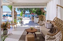 Alesahne Beach Hotel