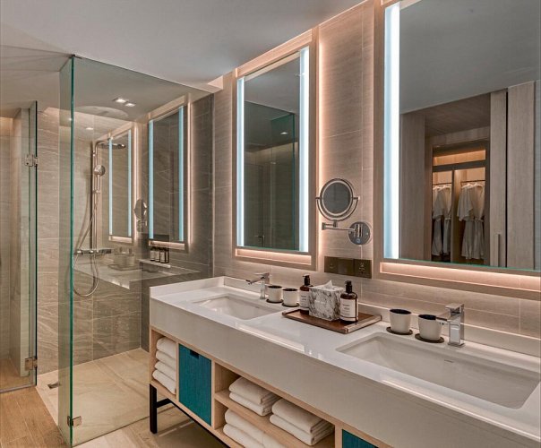 Dusit Thani Krabi Beach Resort - Badbeispiel Deluxe Premium (Zimmercodierungen UDM, UMM & UM2)