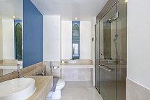 Navinda Krabi - Badbeispiel Pool Access (Zimmercodierung UBQ)