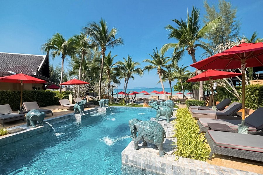 Amari Vogue Resort
