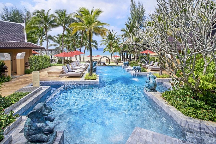 Amari Vogue Resort