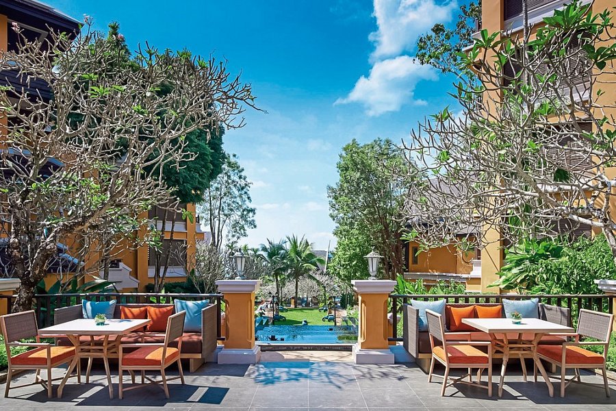 Amari Vogue Resort