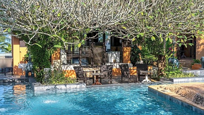 Amari Vogue Resort