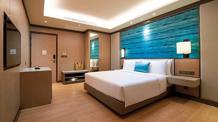 Amari Vogue Resort