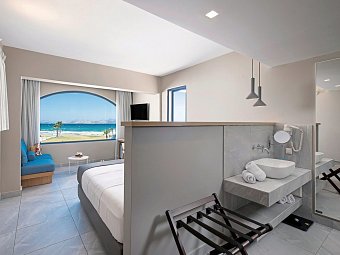 Aeolos Beach Hotel - Wohnbeispiel Juniorsuite obere Etage (Zimmercodierung J1D)