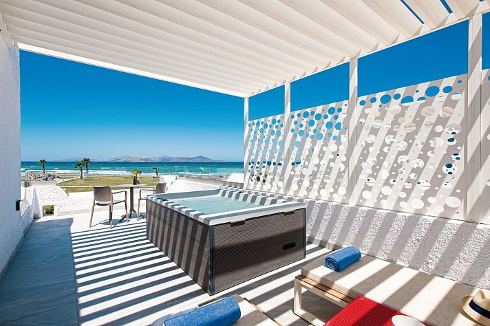 Aeolos Beach Hotel
