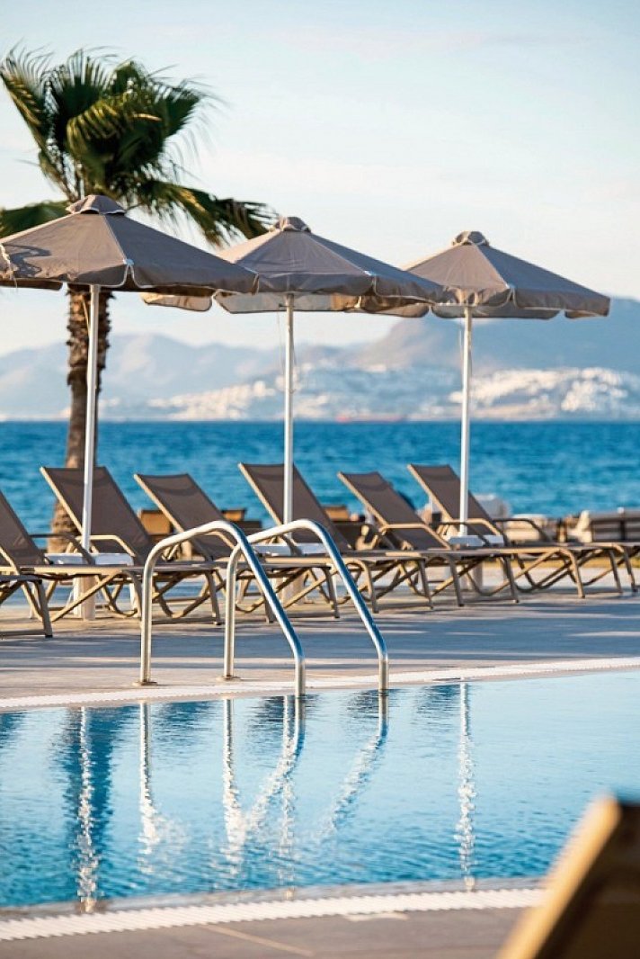 Aeolos Beach Hotel
