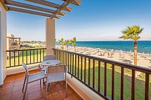 Horizon Beach Resort - Wohbeispiel Doppelzimmer Meerblick Strandseite (Zimmercodierung D2M)