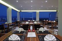 Dimitra Beach Hotel & Suites