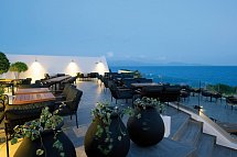 Dimitra Beach Hotel & Suites
