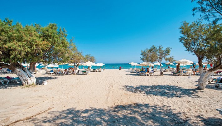 Tigaki Beach