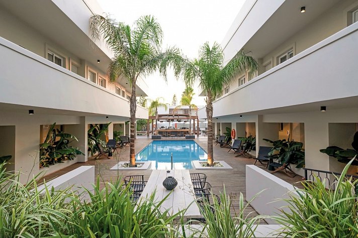 Sentido More Meni Residence & Suites