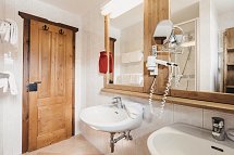 Naturel Hoteldorf SCHÖNLEITN - Wohnbeispiel Appartement Felsenfest (Zimmercodierung OF1)