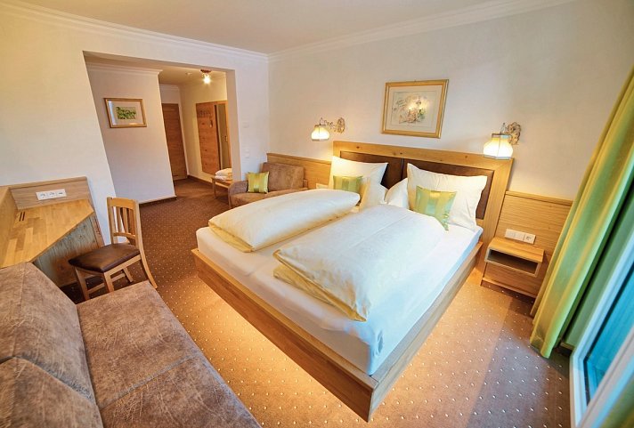 Ferienhotel Glocknerhof - Wohnbeispiel Doppelzimmer Superior Nebengebäude (Zimmercodierung DS1)