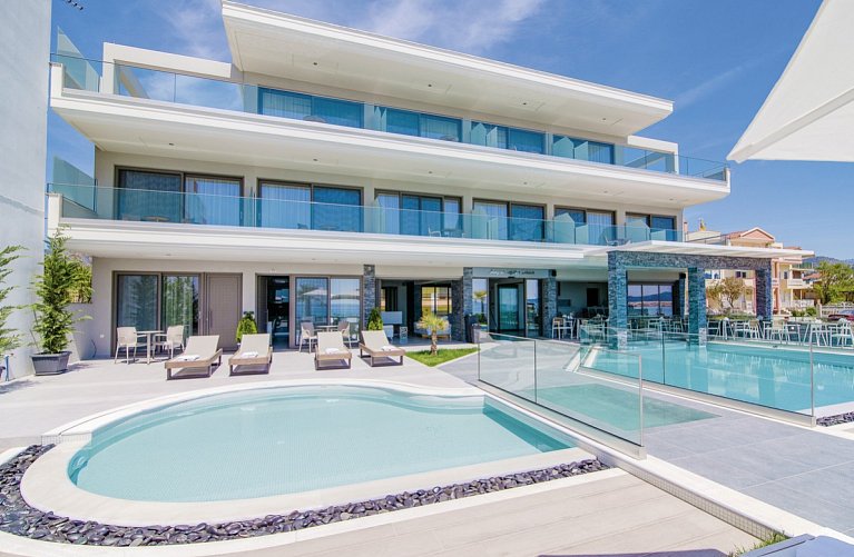 Aegean Infinity Deluxe