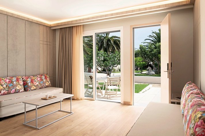 Alexandra Beach Spa Resort
