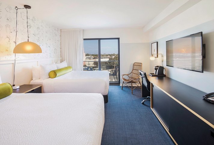 Hotel Erwin - Wohnbeispiel Standard City View 2 Queen Beds (Zimmercodierung UG4)