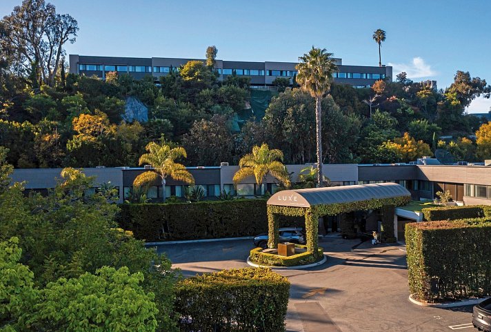 Luxe Sunset Boulevard Hotel