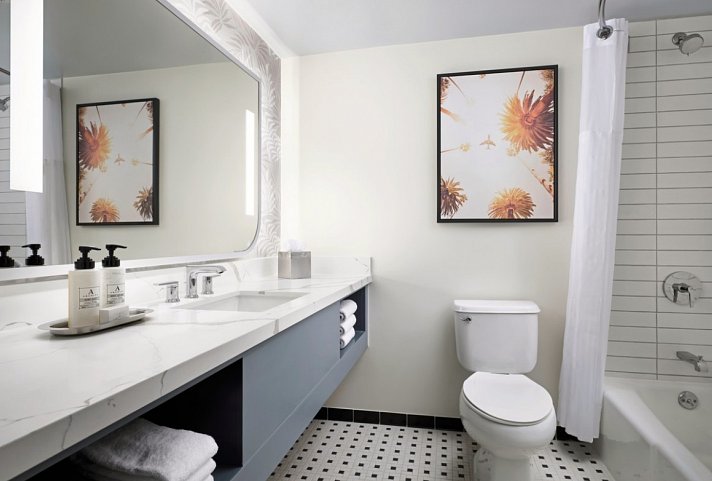 Sonesta Los Angeles Airport - Wohnbeispiel Standard, Badezimmer (Zimmercodierung UG1)