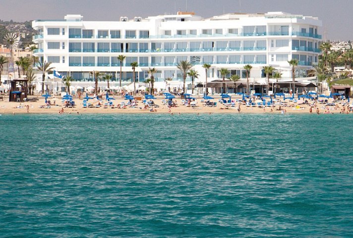 Vrissaki Beach Hotel