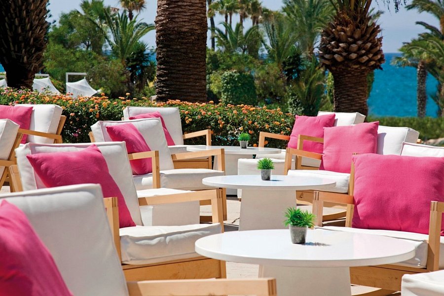 Sandy Beach Hotel & Spa