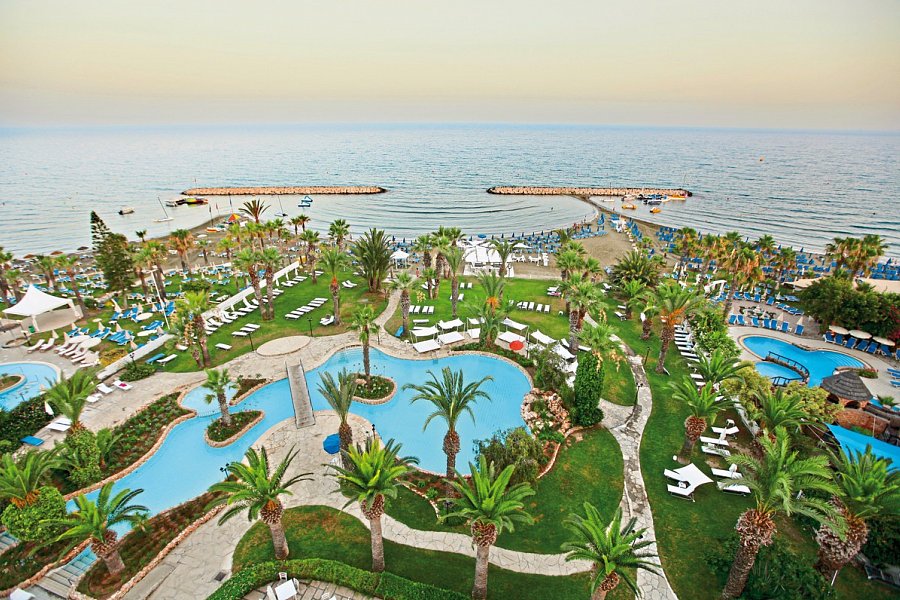 Sandy Beach Hotel & Spa