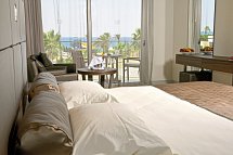 Adams Beach - Wohnbeispiel Doppelzimmer Deluxe Meerblick (Zimmercodierung DDM)