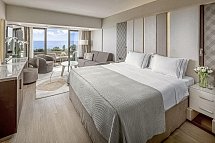 Four Seasons - Wohnbeispiel Familienzimmer Meerblick (Zimmercodierung FBM)