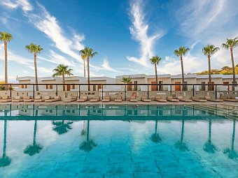 Napa Mermaid Hotel & Suites
