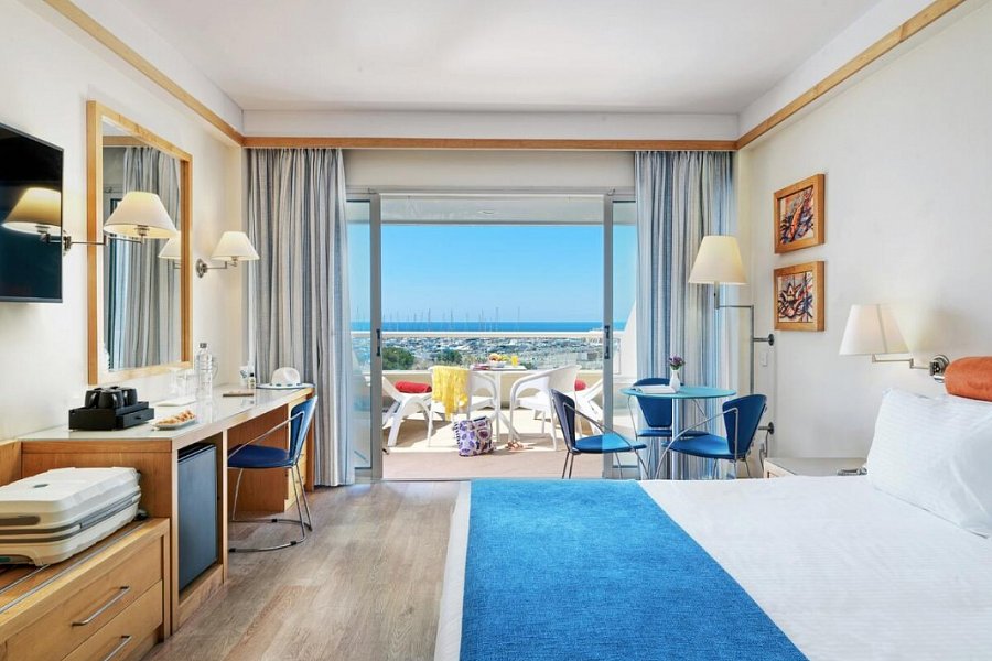 St Raphael - Wohnbeispiel Doppelzimmer Executive Hafenblick (Zimmercodierung DTH)