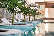Asterias Beach - Außenansicht Swim-Up Rooms (Zimmercodierungen DBQ & JBQ)