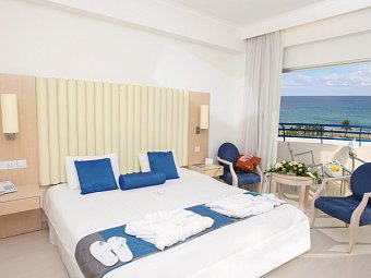 Vrissiana Beach Hotel - Wohnbeispiel Doppelzimmer Meerblick (Zimmercodierung DBM)