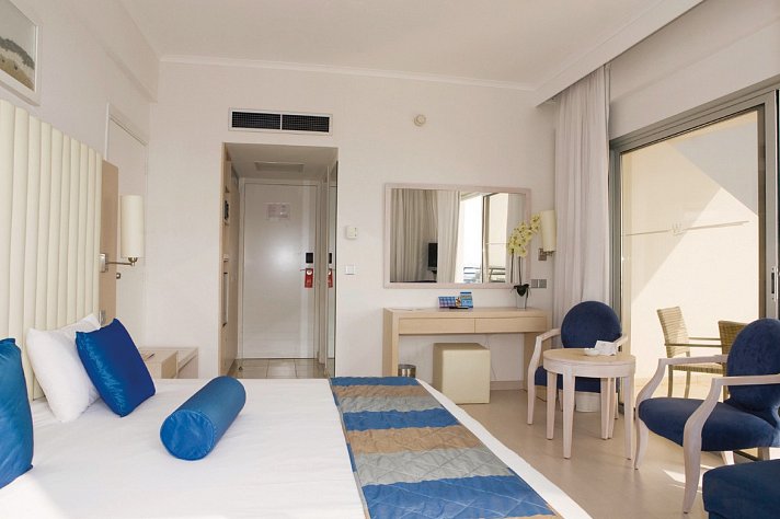 Vrissiana Beach Hotel