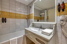 Playacapricho Hotel - Badbeispiel Doppelzimmer (Zimmercodierungen DB1 & DB2)