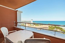 Playacapricho Hotel - Balkon-/Blickbeispiel Doppelzimmer Meerblick (Zimmercodierung DBM)