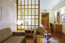 Hotel Roma - Wohnbeispiel Familienzimmer (Zimmercodierung FB1)