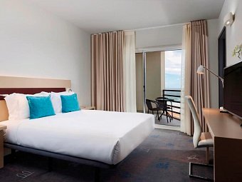 TRYP by Wyndham Lisboa Caparica Mar - Wohnbeispiel Doppelzimmer Meerblick (Zimmercodierungen DBN, EBN, DBM & EBM)
