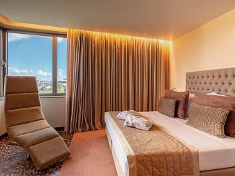 Neya Lisboa - Wohnbeispiel Doppelzimmer (Zimmercodierung DB1)