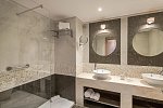 Sesimbra Oceanfront Hotel
