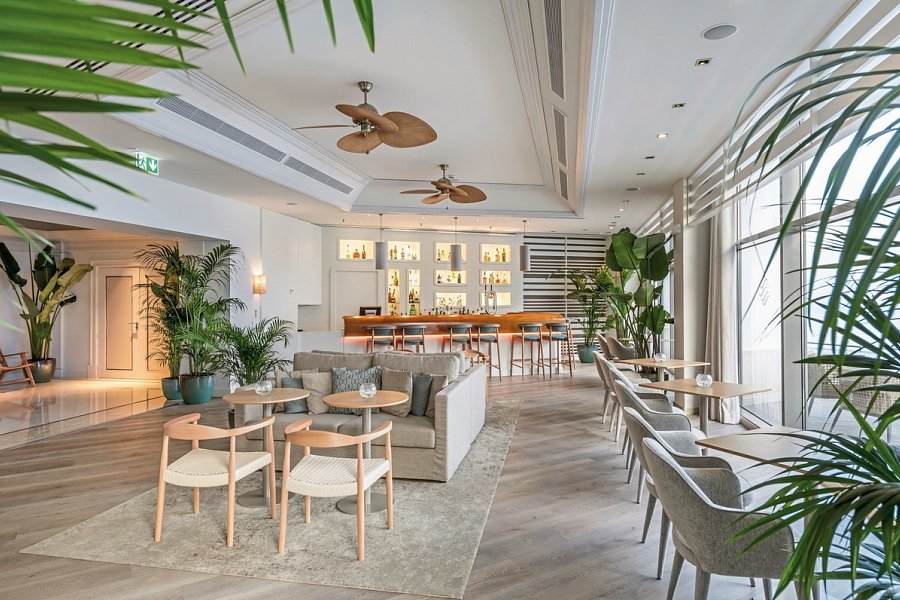 Sesimbra Oceanfront Hotel