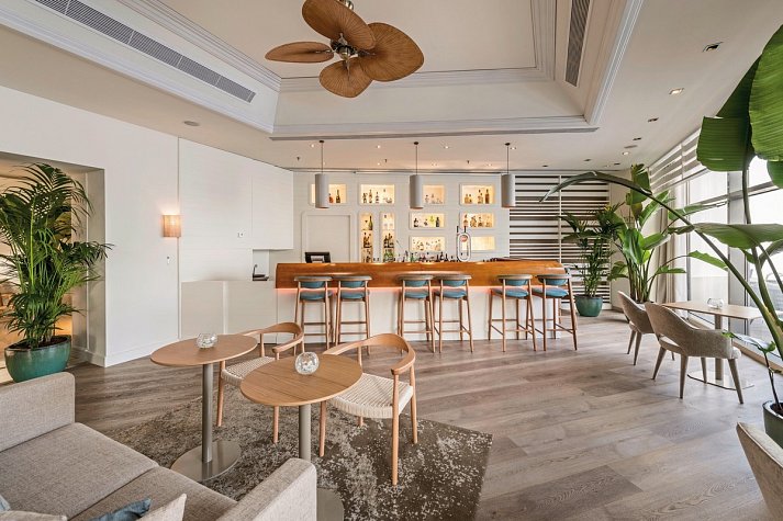 Sesimbra Oceanfront Hotel