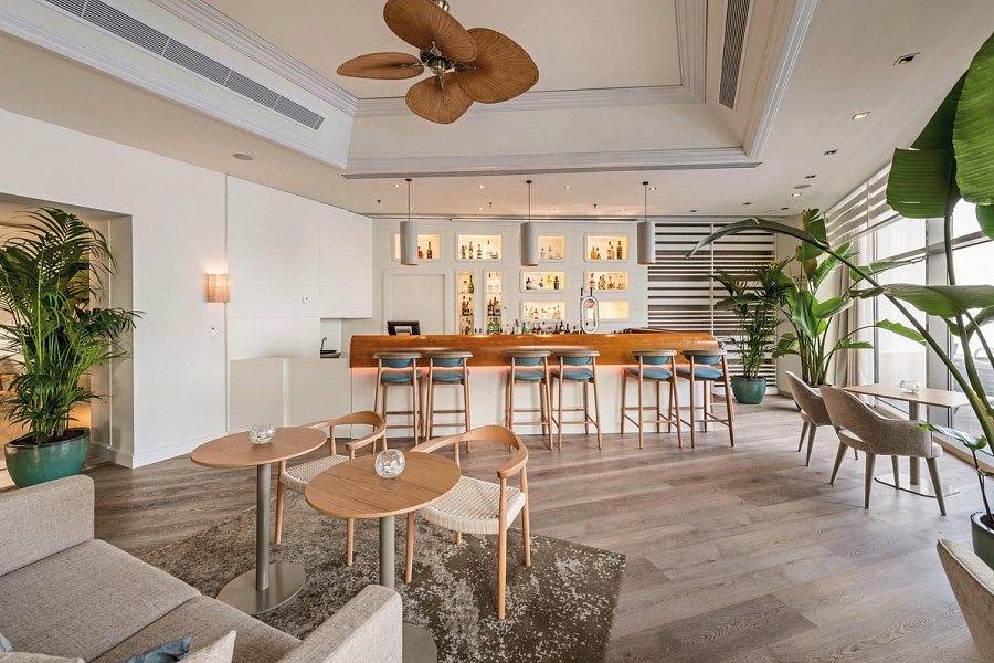 Sesimbra Oceanfront Hotel