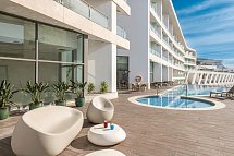 Sesimbra Oceanfront Hotel