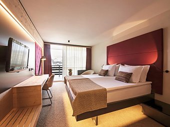 Rikli Balance Hotel - Wohnbeispiel Doppelzimmer Seeblick (Zimmercodierung DBI)