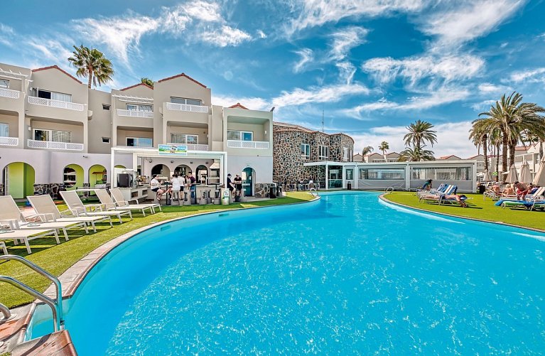 LIVVO Koala Garden Hotel