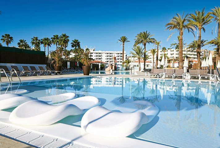 HL Miraflor Suites